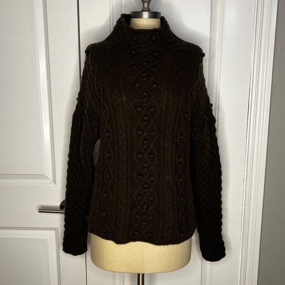 Theory Mixed Cable Knit Sweater in Military Green Brown Size XS wool cashmere - Picture 6 of 14